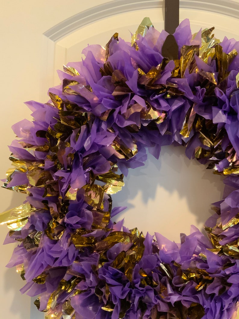 Collegiate/hbcu/greek Letter Spirit Plastic Table Cloth Wreath