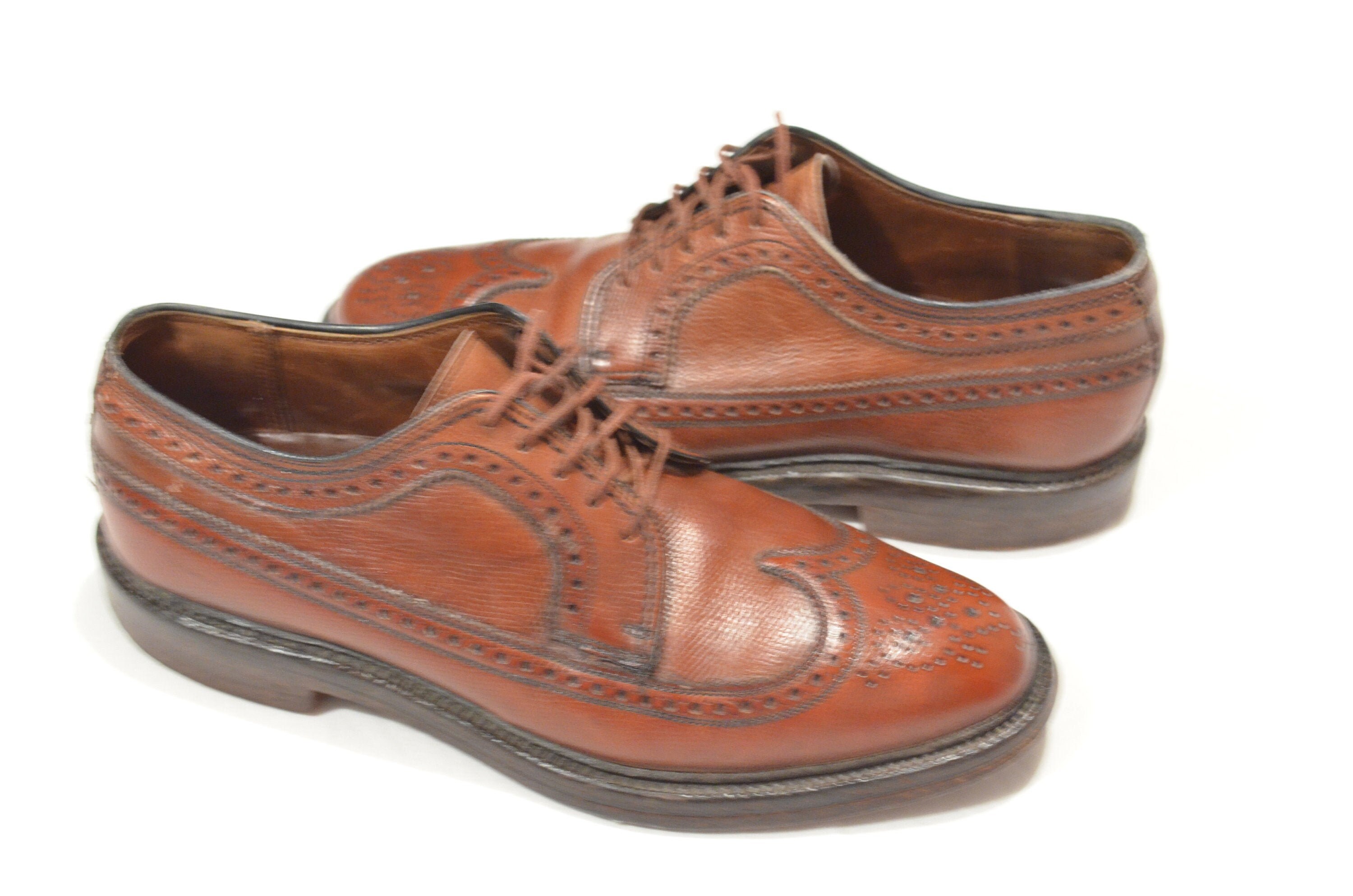 Vintage FLORSHEIM Imperial V-Cleat Brown Leather Wingtip Dress Shoes 5 Nail Vintage FLORSHEIM Imperial V-Cleat Brown Leather Wingtip  main image 2