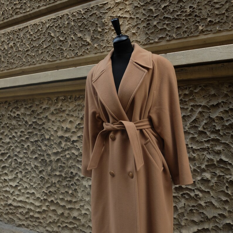 Vintage camel coat in pure wool