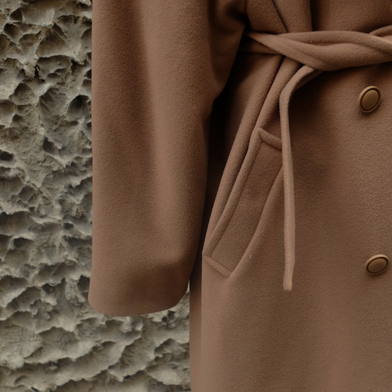 Vintage camel coat in pure wool