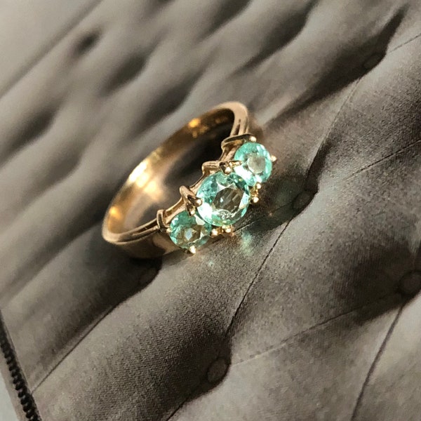 Beautiful Columbian Emerald on 10k Gold Three-stone Ring Size 6