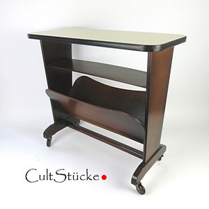 Vintage 50s Zeitungswagen Rollwagen Servierwagen Beistelltisch Bar Cart Barwagen Mid Century Rockabilly nostalgisches Wohninterieur