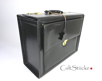Vintage fine leather briefcase business case document case organizer pilot case combination lock black