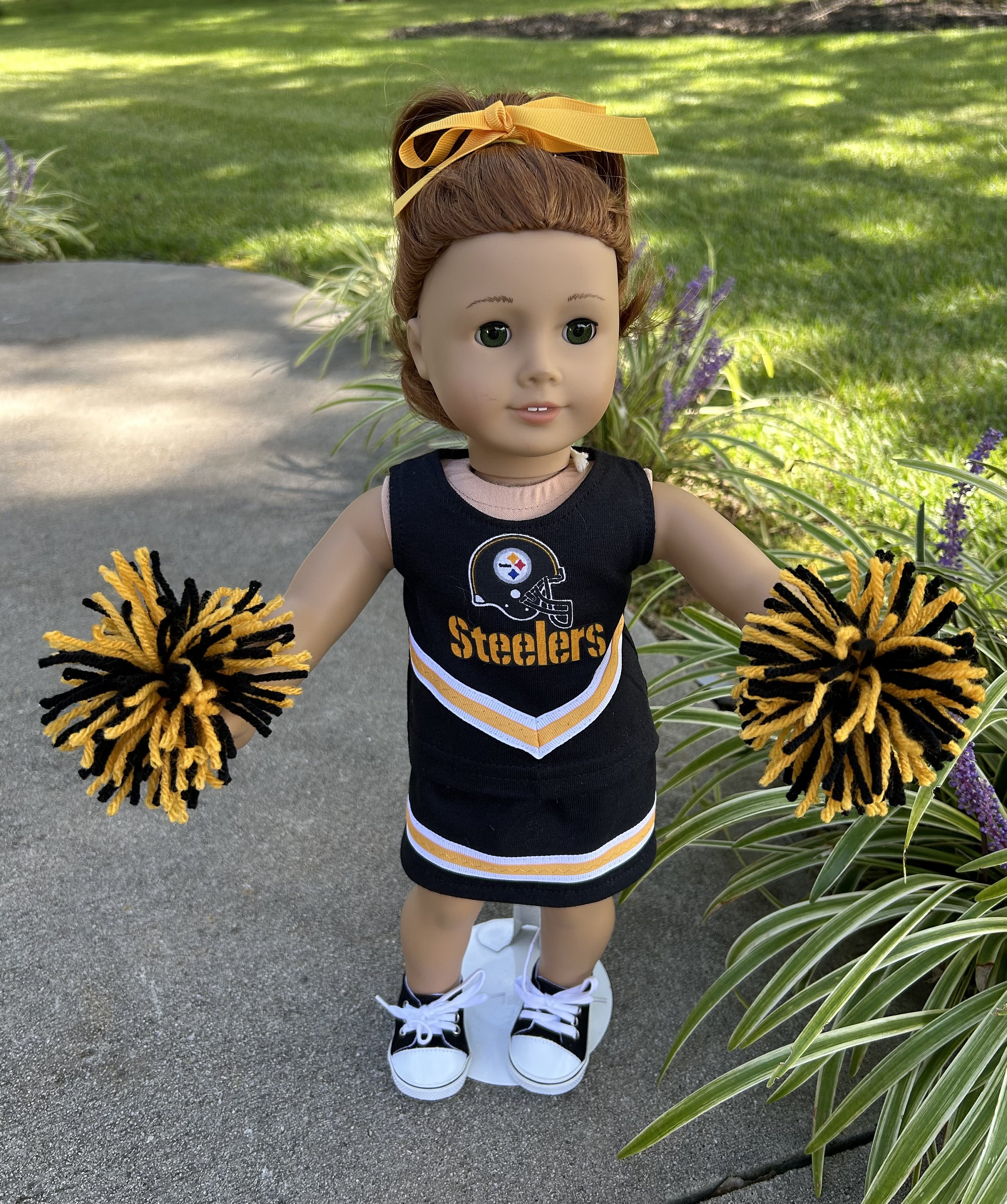 Pittsburgh Steelers cheer outfit with shoes for 18' doll