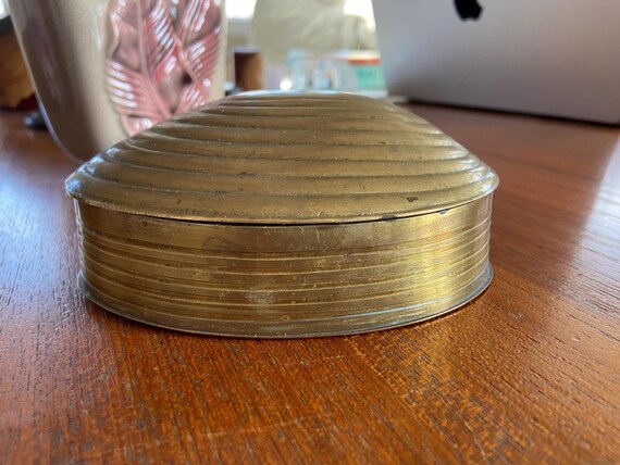 Vintage Large Solid Brass Clam Shell with Hinged … - image 9