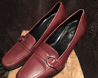 Coach vintage burgundy heeled oxford pumps slip ons size 6 1/2 b