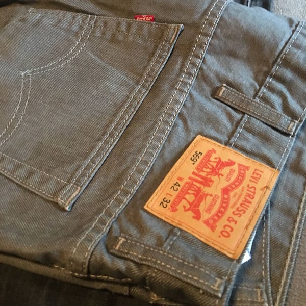 Levis 569 vintage jeans size extra nice! Many colors and sizes