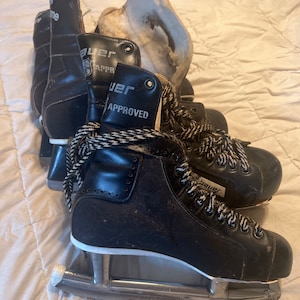 Bauer nhl hockey skates vintage shelf pieces 2 pairs for one price we ship fast