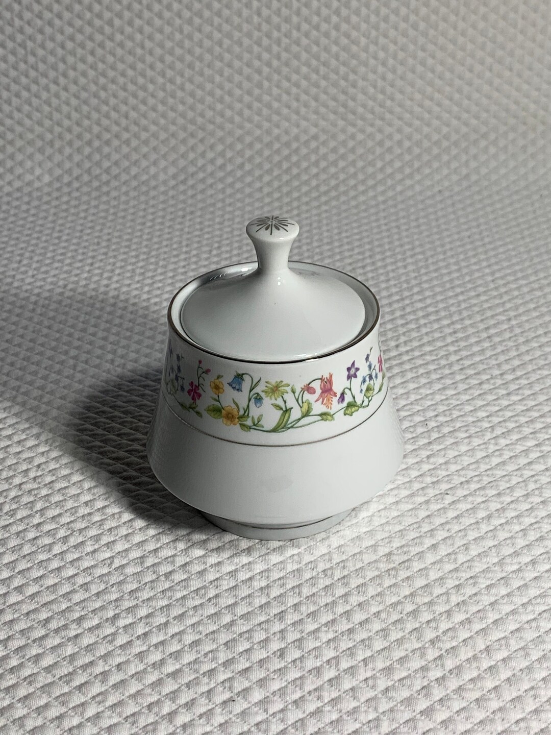 Vintage Crown Ming Fine China Sugar Bowl or Trinket Box With Spring