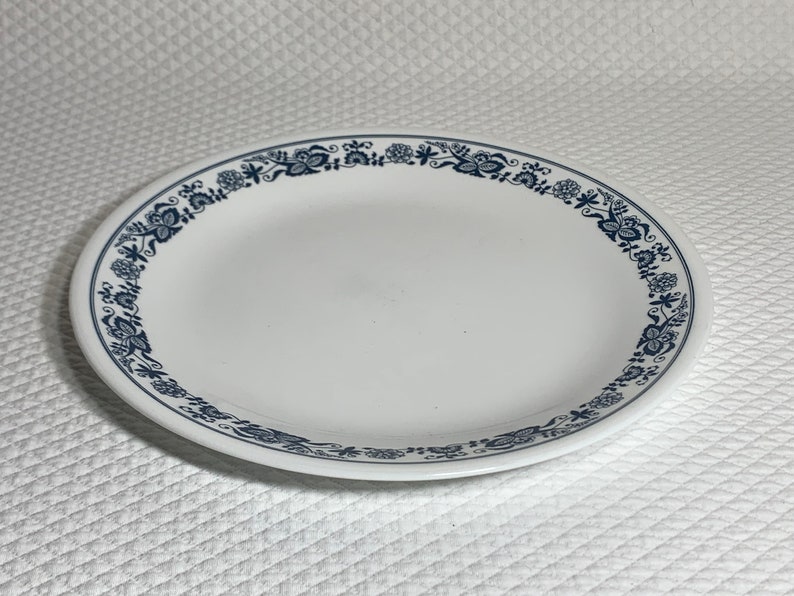 Corelle Old Town Dinner Plate - Thumbnail 3