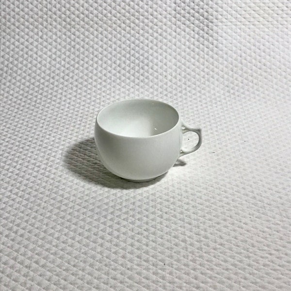 AKD France teacup in white bone china