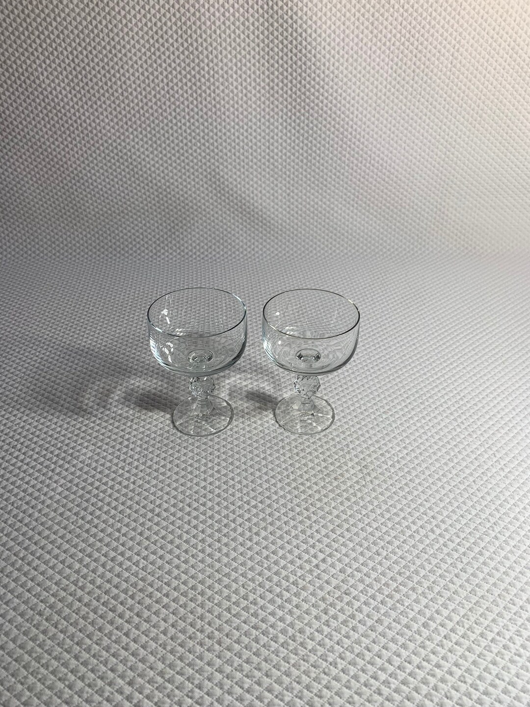 Curvy Vintage Glasses main image 0
