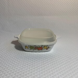 Vintage Corning Ware Le Romarin P 41 Petite Pan with plastic lid.