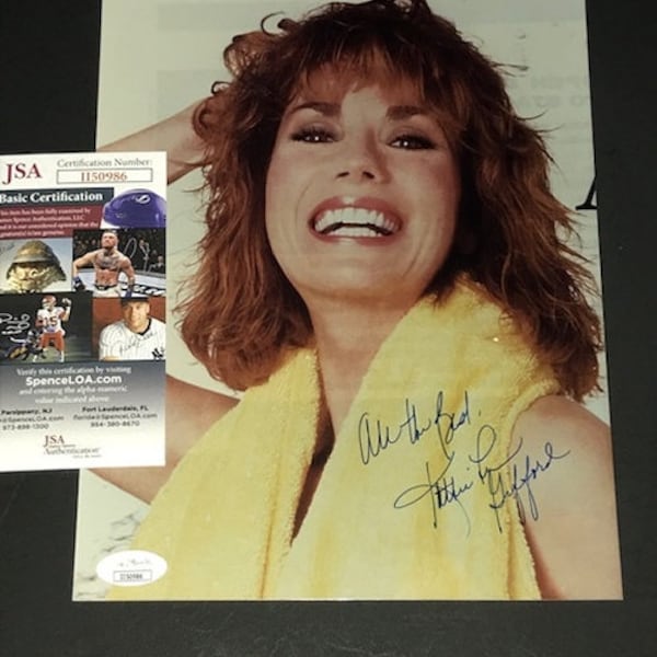 Kathie Lee Gifford Autographed Photograph ( JSA )