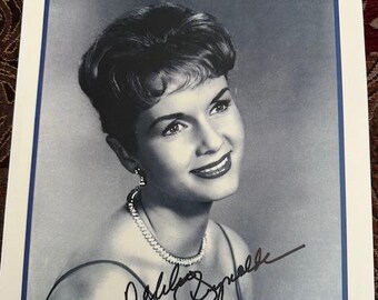 Hollywood Icon Debbie Reynolds Autographed Publicity Photograph (JSA)