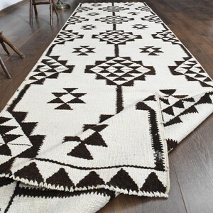 2&#39;8x10&#39;4 ft, BEIGE TURKISH RUNNER, Vintage Rug, Handmade Rug, Wool Rug, Geometric Motifs, Stair Rug, Runner 3x10, Home Decor, Oushak Runner