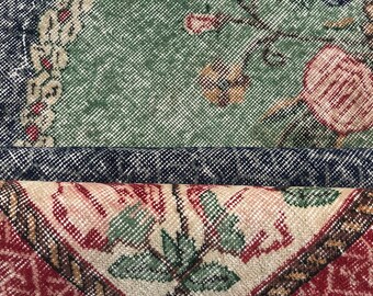 Alfombra turca vintage de lana verde y azul desteñida (2,22 x 3,08 m)