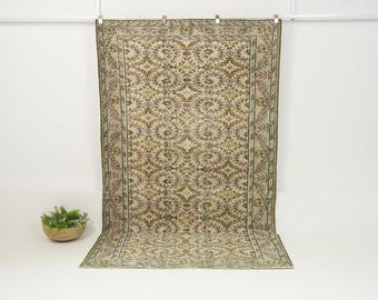 Vintage Turkish Rug 5x9, Handmade | Beige Green Wool Antique Oushak 1970s, Living Room Bedroom Farmhouse Decor, 5'2" x 8'8"