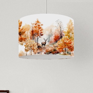 Handgemaakte lampenkap met hertenmotief – herfstboslandschap voor plafondlamp, stijlvolle natuurdecoratie voor woonkamer en slaapkamer