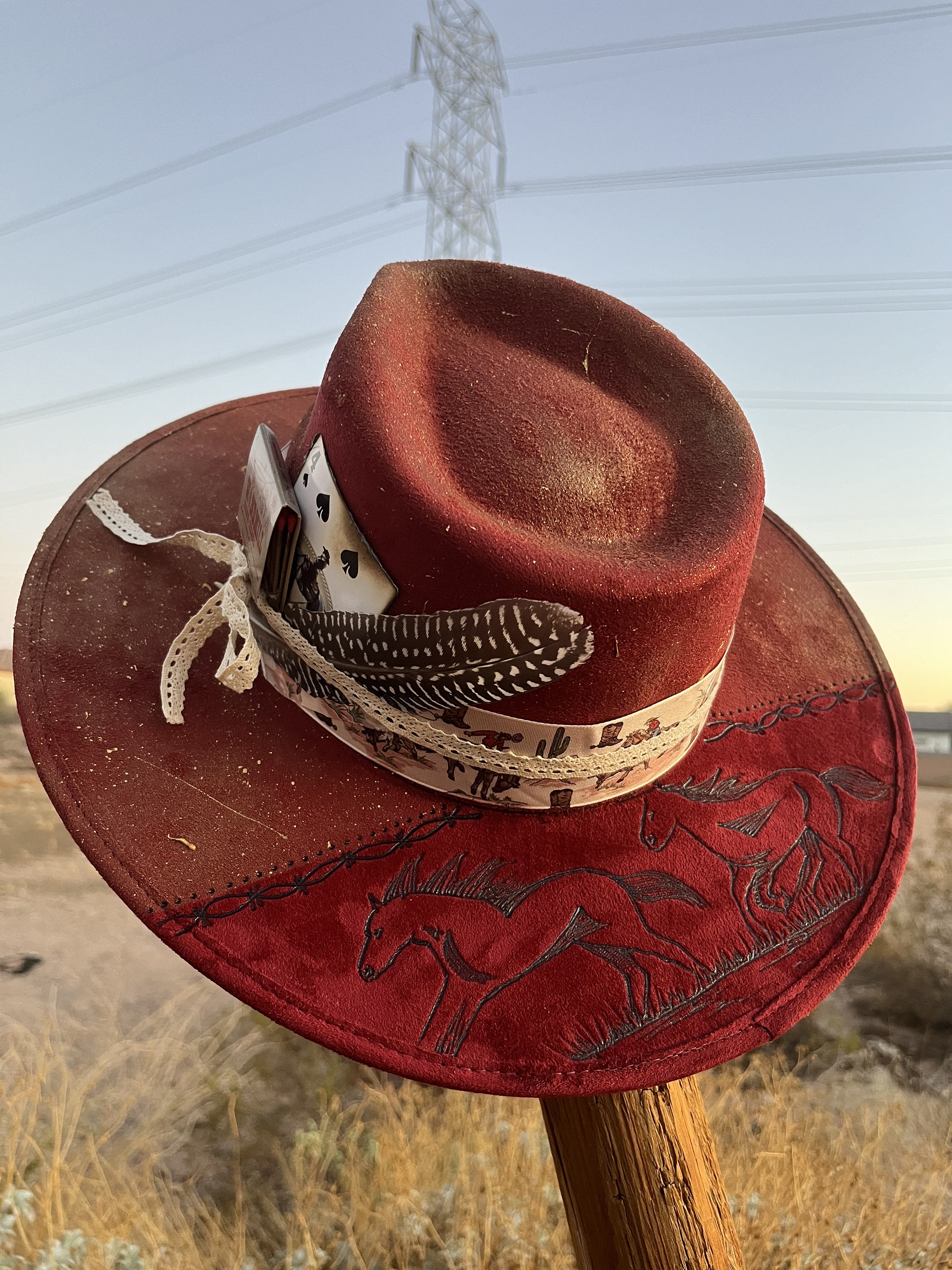 Maroon Burgandy Horse Hat Hand Burned Cowboy Hat Cowboy Hat Ladies Western  Explorer Hat Wedding Hat Wide Brim Fedora 