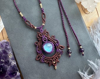 Collar de macramé con piedra lunar, joyería bohemia, joyería artesanal, diseño único, joyería de diosa, joyería curativa, collar de chakras, N667