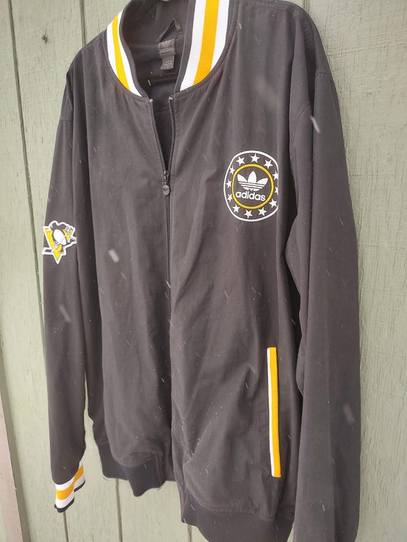 Pittsburgh Penguins Upcycled Throwback Adidas Zip up Jacket XL