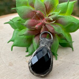 Soldered Pendant | Small black teardrop