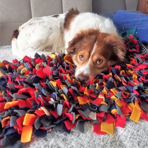Sniffing fun free color choice dog toy sniffing carpet sniffing mat dogs dog nose work sniffing toy snuggly rug image 3