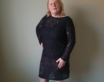 Black lace dress