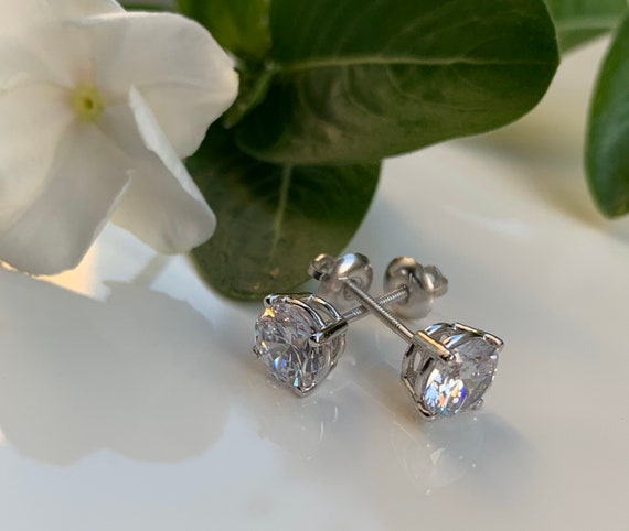 ホワイトゴールドメッキ キュービックジルコニア ポストスタッドピアスセット レディース ラウンドハート CZ ヘイロースタッド フェイクダイヤモンド スタッ K18 ホワイトゴールド キュービックジルコニア アメリカン ピアス（M