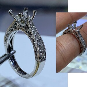Anillo de compromiso de diamantes con montura semiblindada en oro blanco de 14 k