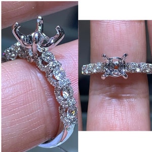 14k White Gold Diamond Semi-Mount engagement ring .