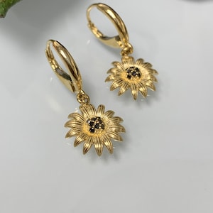 14k Yellow Gold Leverback Dangle Earrings
