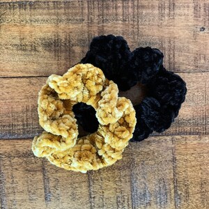 Crochet Scrunchies // Velvet Scrunchies // Scrunchy // Hair Accessory