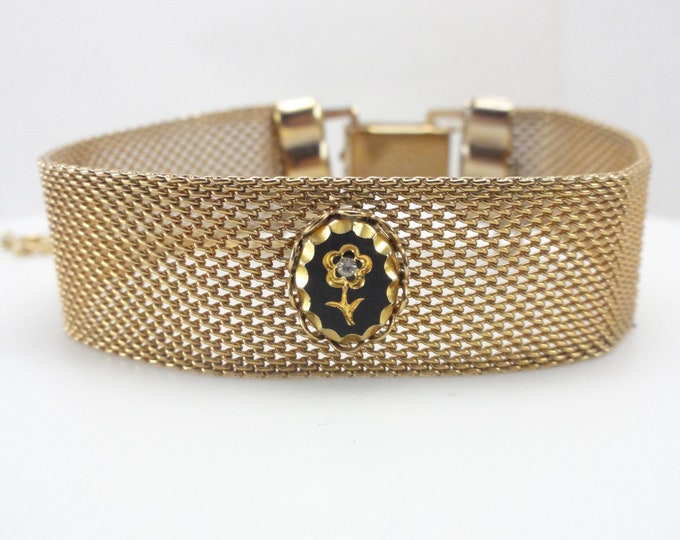 Vintage Mesh Bracelet Black Glass Rosette Cameo