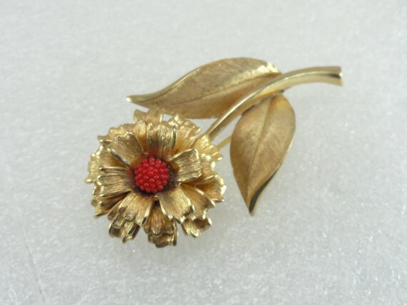 Red Marvella Brooch Tiered Dimensional - image 8