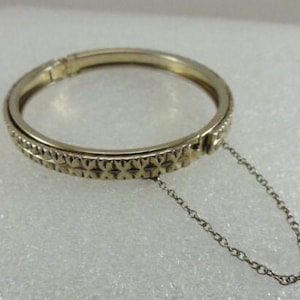 Whiting & Davis Bangle Hinged Pyramid Pattern