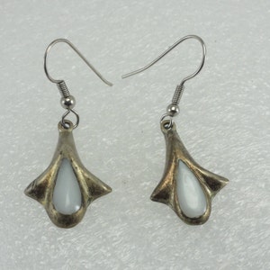 Alpaca Silver Dangle Earrings Blue Opaque Moonstones 1960&#39;s