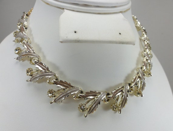 Peridot Green Glass Pink Enamel Necklace Vinatge - image 5