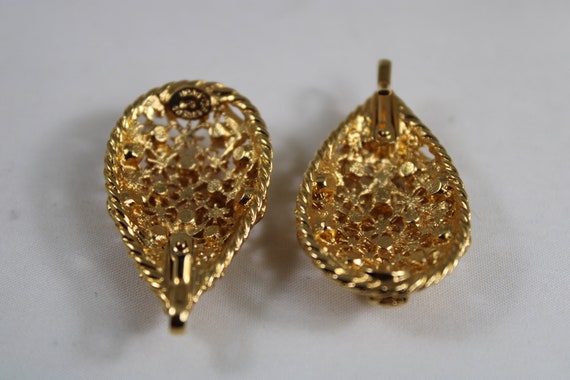 Avon Barrera 1993 Lower Dangles Versatile Elegance - image 3