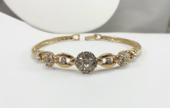 Avon Bangle Hinged Rhinestone Beauty - image 9