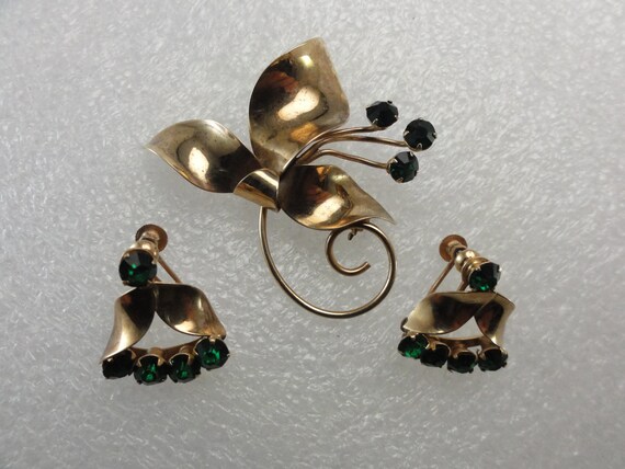 10k Art Nouveau Set Solid Gold Green Glass Brooch
