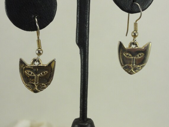 Cat Earrings Head Shape Dangles Gold Tone - image 6