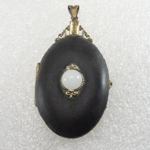 Mourning Locket Jet Portrait GF