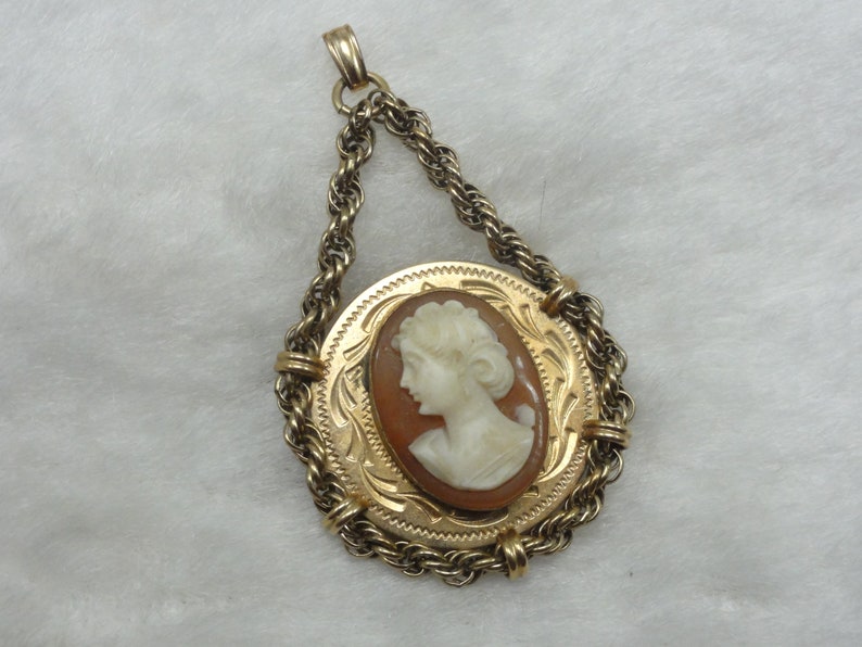 10k Cameo Rope Chain 10K Shell Cameo Pendant Unusual Design Cameo 16 Gold Carved Shell Cameo Pendant 10k Cameo Carved Etched Gorgeous