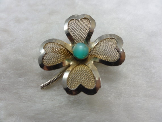 Coro Brooch Four Leaf Mesh 1940's - image 5