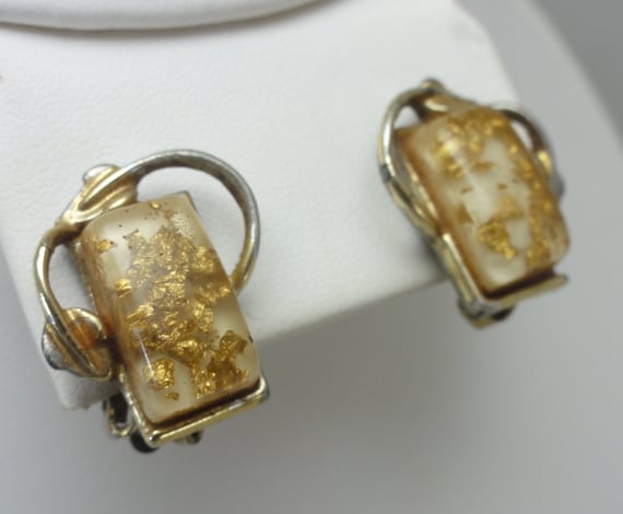 Coro Earrings Gold Confetti In Lucite 1940's - image 4