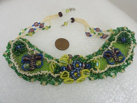 American Indian Bib Necklace Hand Beaded Pearl Bi… - image 9