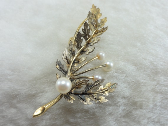 Sterling Pearl Brooch By Wells Gold Gilt - image 1
