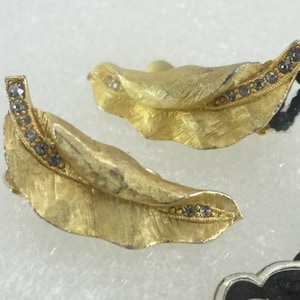 Bellini Earrings Rhinestone Curled Leaf Original Tag 1960&#39;s